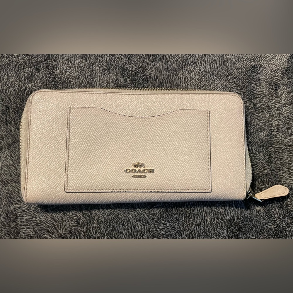 Coach Crossgrain Leather Accordian Zip Wallet, Chalk